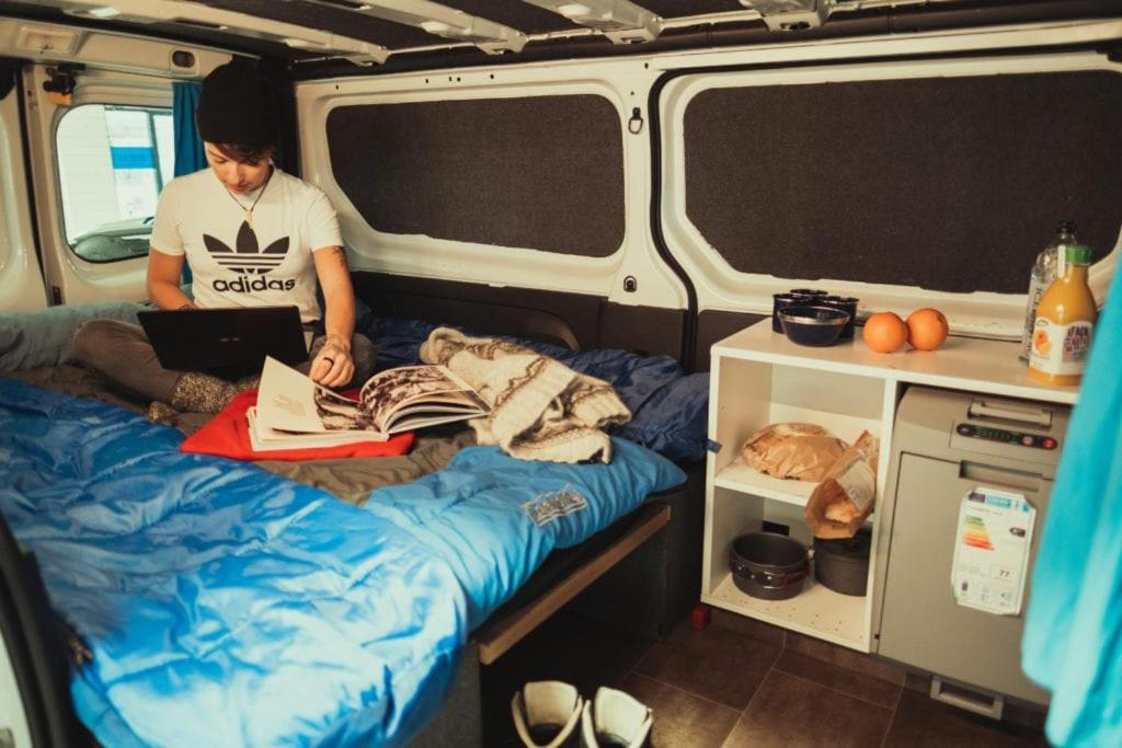 Rent Campervans Keflavík Екстериор снимка